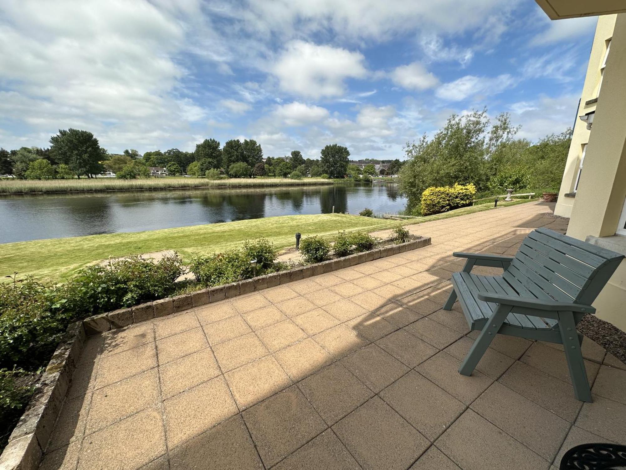 Coleraine Riverside Apartment 外观 照片